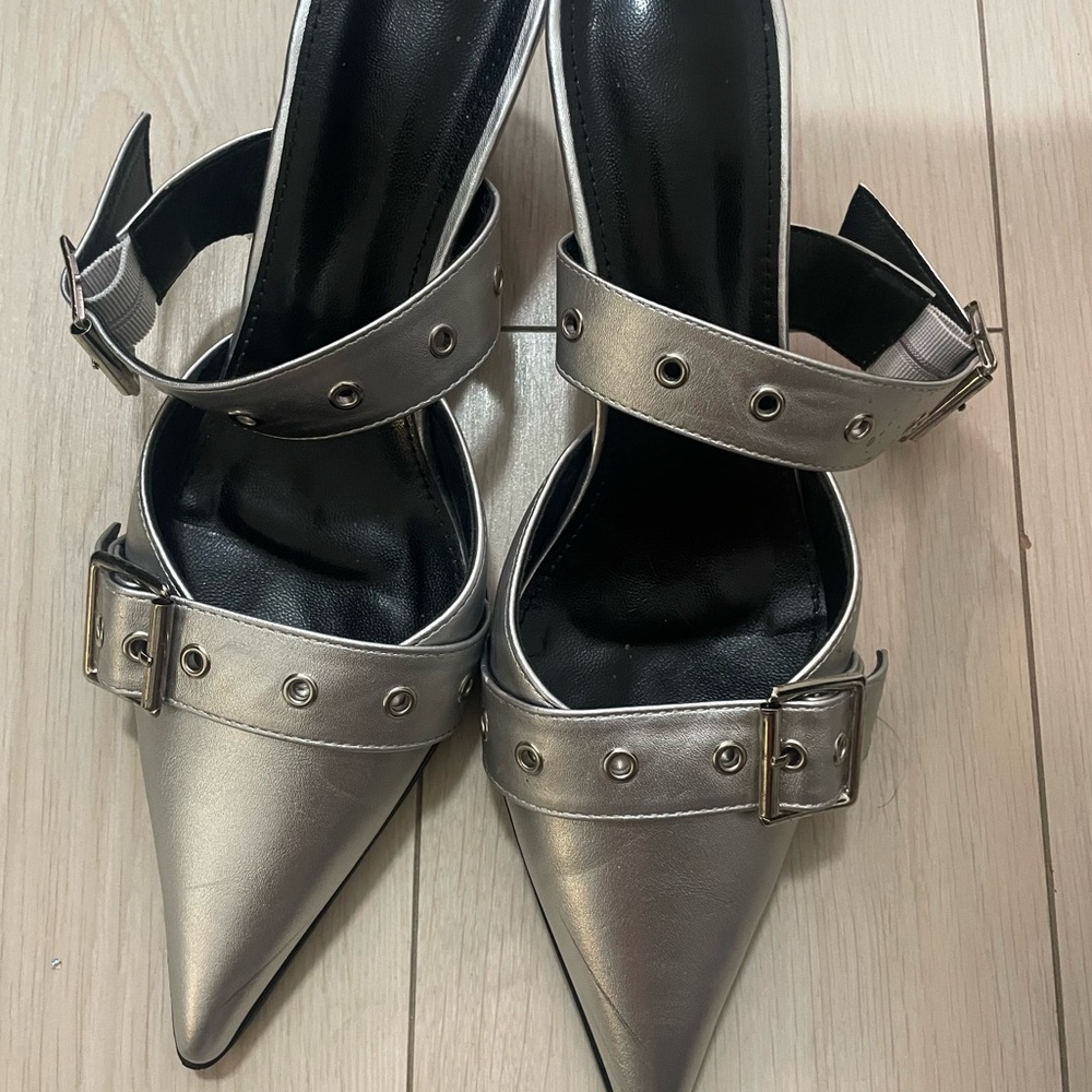 Pointed Toe Mule High Heel w/ Double Buckle